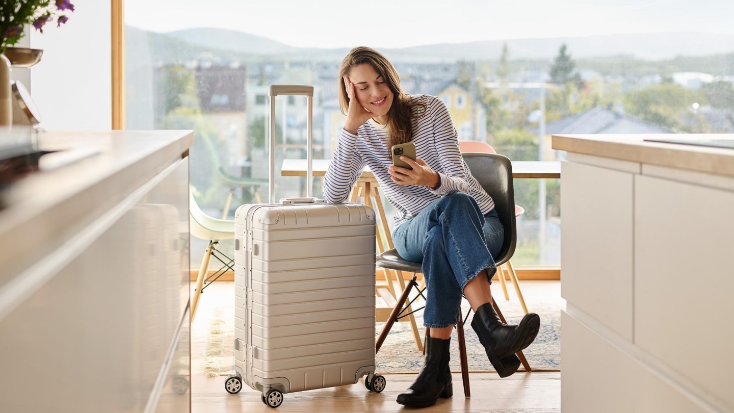 Austrian airlines lost luggage store