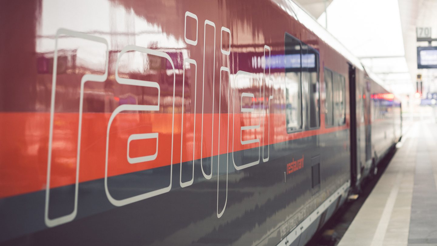 Railjet side view