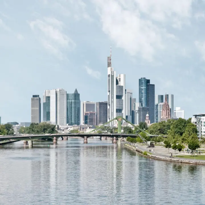 Flug ab Linz nach Frankfurt
